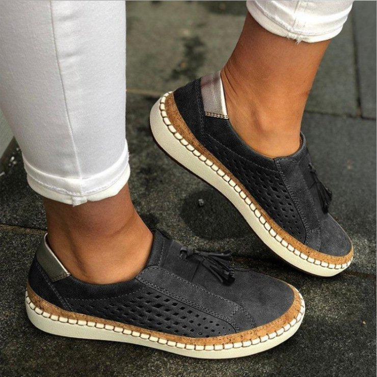 LD | Slip-on sneakers met kwastdetail