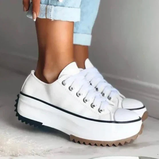 LD | Modieuze sportschoenen met platform