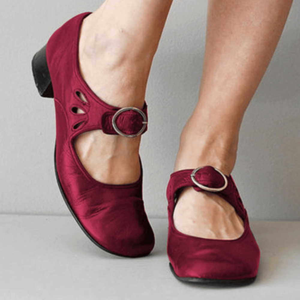 LD | Schoenen met lage hakken en gesp