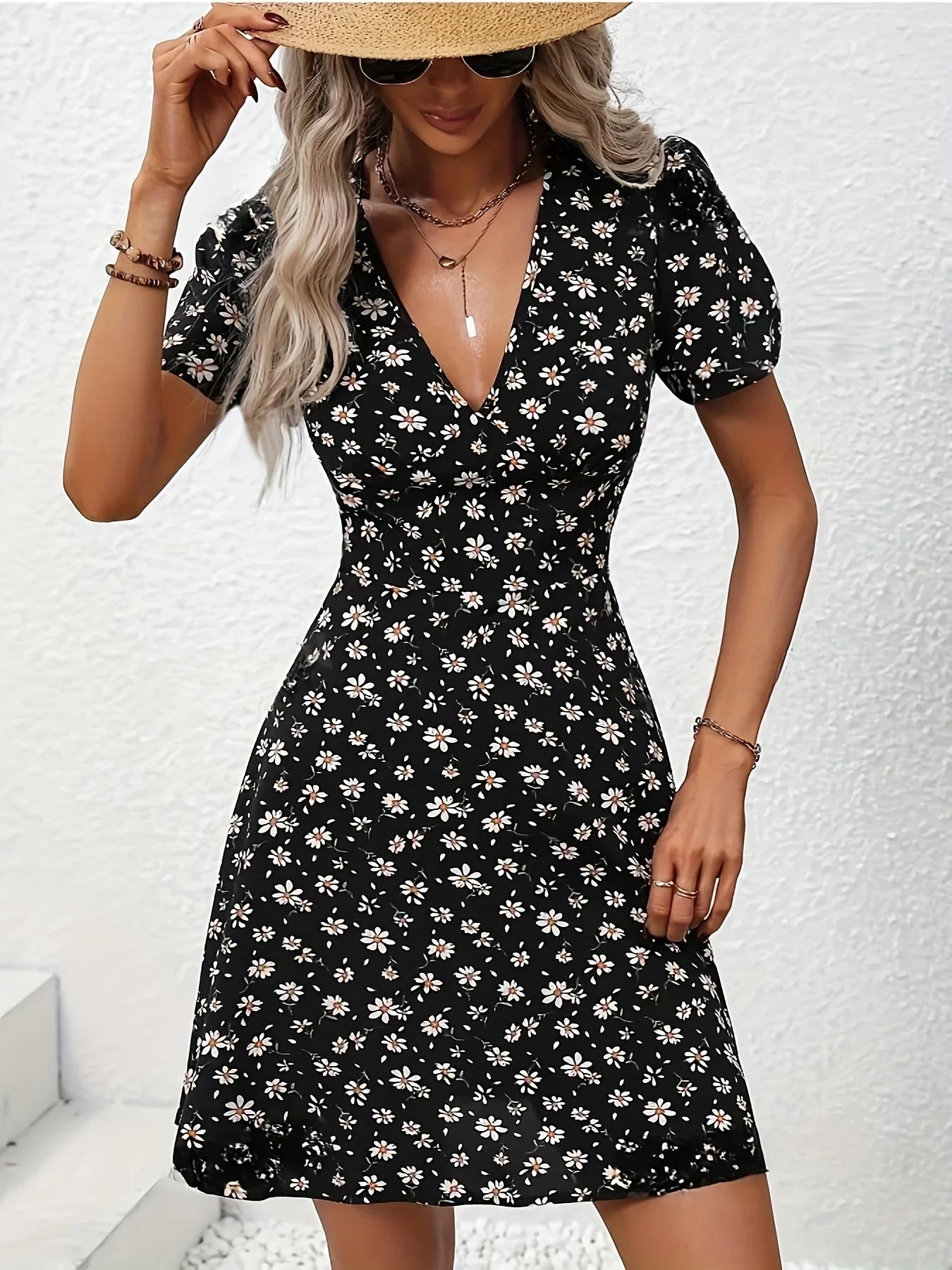 LD | Zomer Vrouwen Bloemenprint Mini Jurk V-Hals Pofmouwen Casual Vakantie Jurk voor Uitgaan en Party