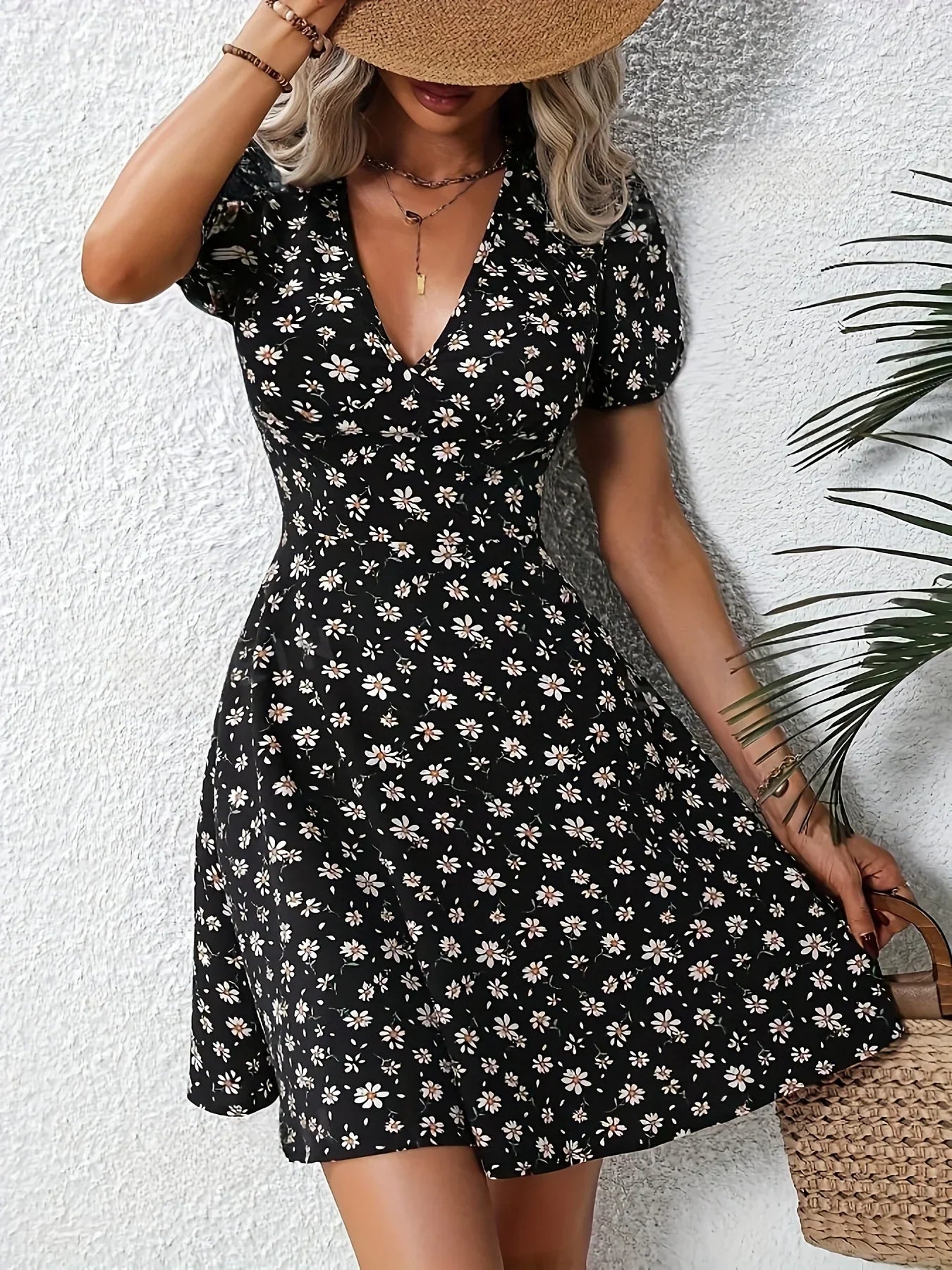 LD | Zomer Vrouwen Bloemenprint Mini Jurk V-Hals Pofmouwen Casual Vakantie Jurk voor Uitgaan en Party