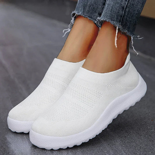 LD | Lichtgewicht gebreide slip-on sneakers