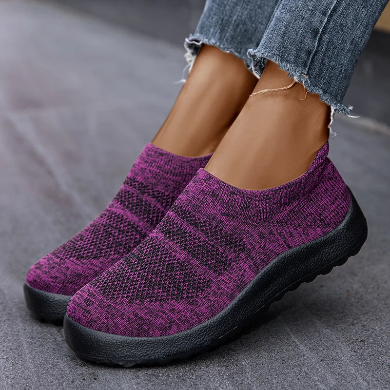 LD | Lichtgewicht gebreide slip-on sneakers