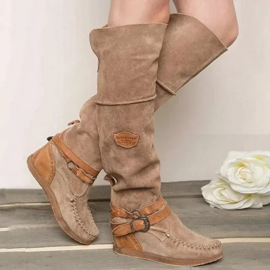 Boho-geïnspireerde kniehoge mocassins