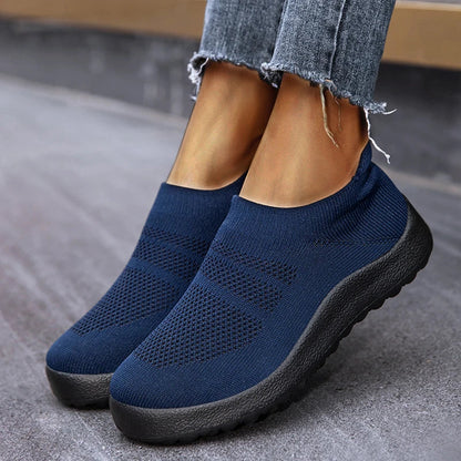 LD | Lichtgewicht gebreide slip-on sneakers